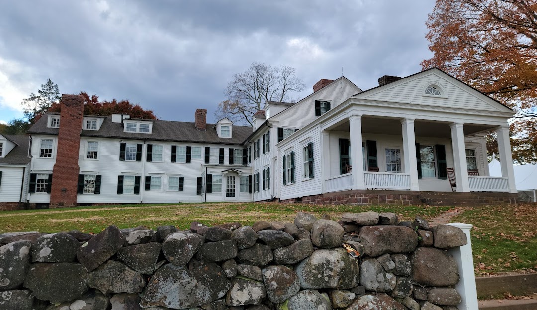 cleaning services to the residents of Farmington, CT.